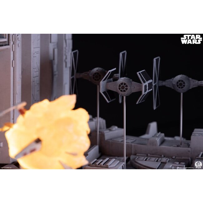 Star Wars Movie Moments Mini-Diorama Trench Run 23 cm
