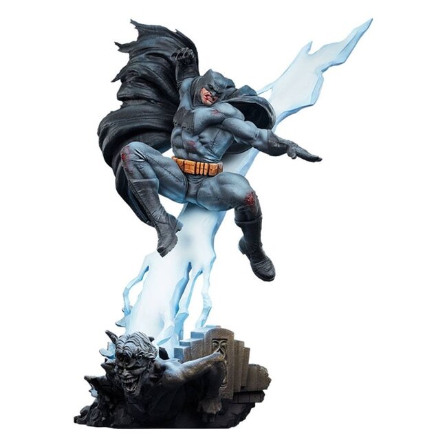 DC Comics Premium Format Standbeeld Batman: The Dark Knight Returns 80 cm