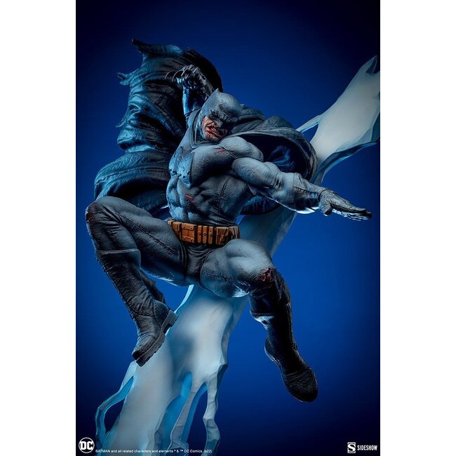 DC Comics Premium Format Statue Batman: The Dark Knight Returns 80 cm