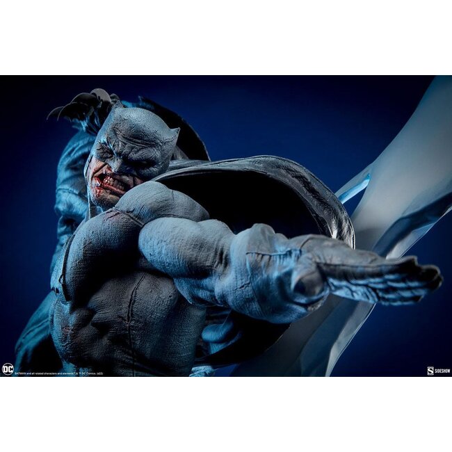DC Comics Premium Format Statue Batman: The Dark Knight Returns 80 cm