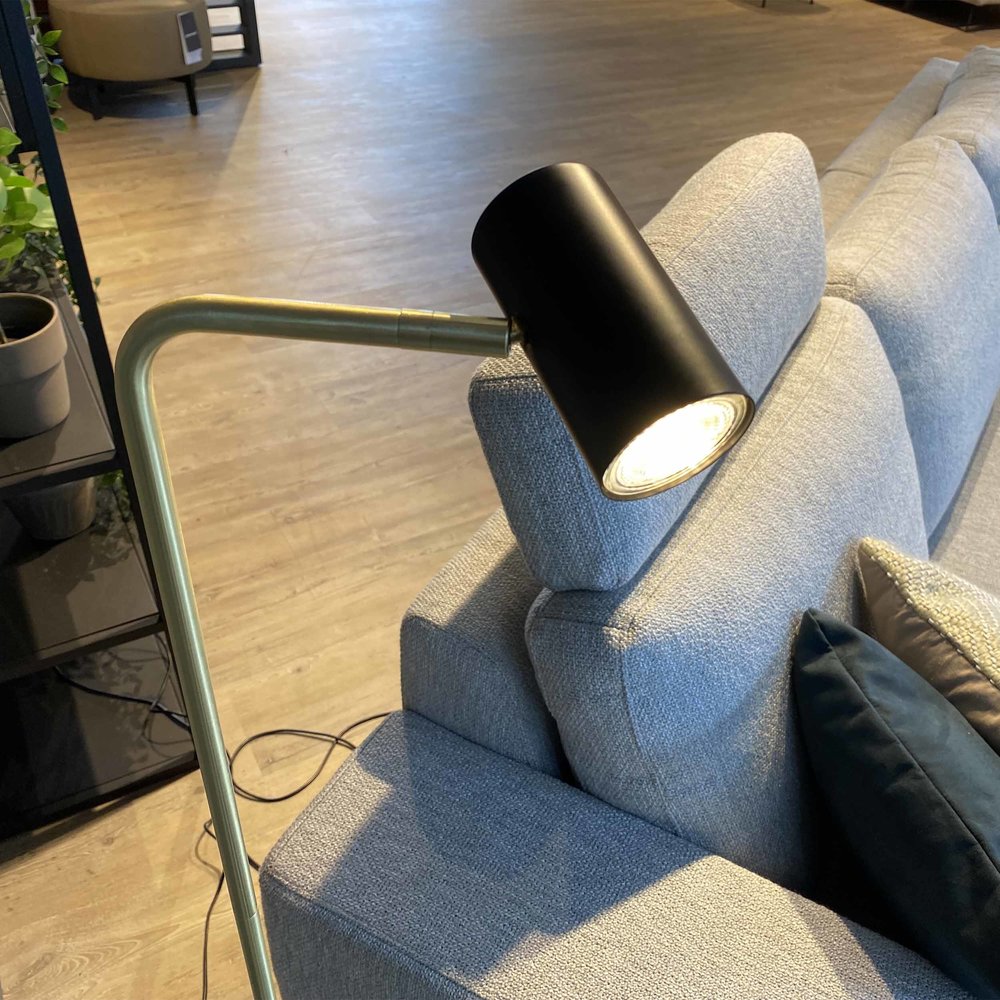 Highlight Vloerlamp Burgos 1 lichts H 134 cm zwart goud Highlight Vloerlamp Burgos 1 lichts H 134 cm zwart goud