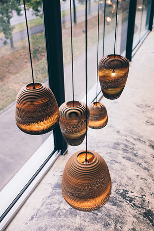 Think Paper Hanglamp Baggy 290  Ø 29 cm bruin Think Paper Hanglamp Baggy 290  Ø 29 cm bruin