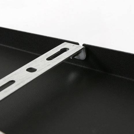 Ylumen Plafondplaat 100 x 25 cm - zonder gaten - zwart Ylumen Plafondplaat 100 x 25 cm - zonder gaten - zwart