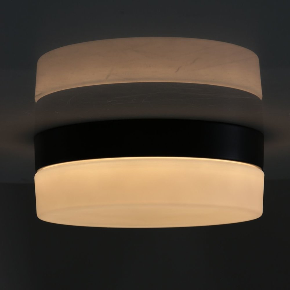 Steinhauer Plafondlamp Ikaro Ø 24 cm IP44 zwart Steinhauer Plafondlamp Ikaro Ø 24 cm IP44 zwart