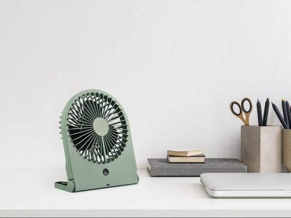 Trio Leuchten Tafelventilator Breezy H 23 cm oplaadbaar pistache groen Trio Leuchten Tafelventilator Breezy H 23 cm oplaadbaar pistache groen