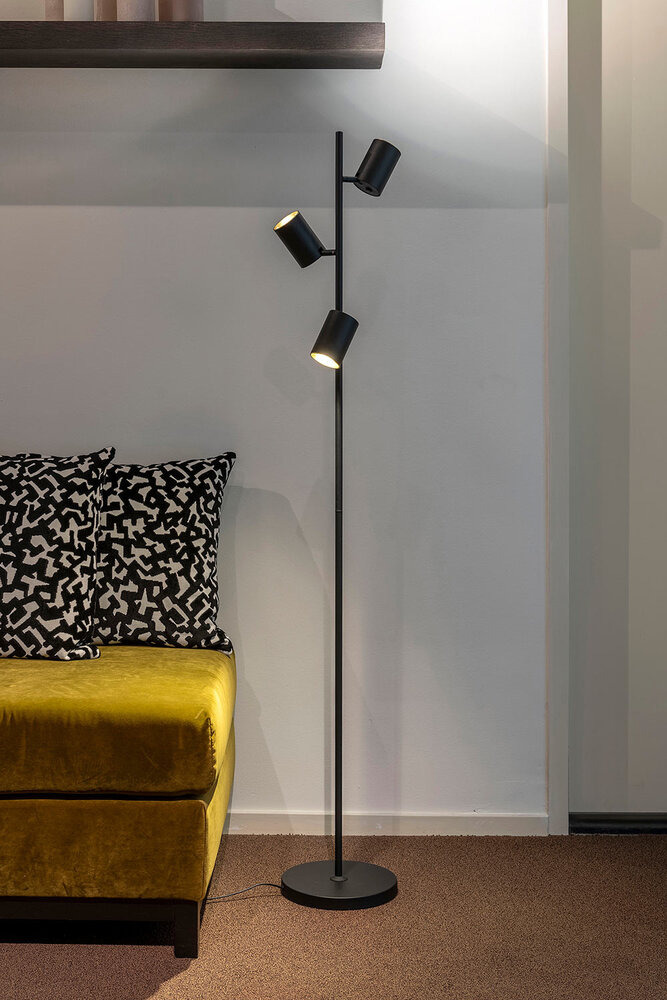Artdelight Vloerlamp Megano 3 lichts H 160 cm zwart Artdelight Vloerlamp Megano 3 lichts H 160 cm zwart