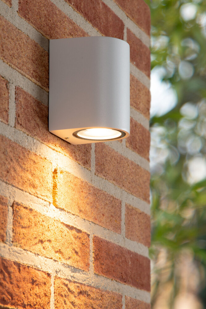 Lucide ZARO - Wandspot / Wandlamp Binnen/Buiten - 1xGU10 - IP44 - Wit Lucide ZARO - Wandspot / Wandlamp Binnen/Buiten - 1xGU10 - IP44 - Wit
