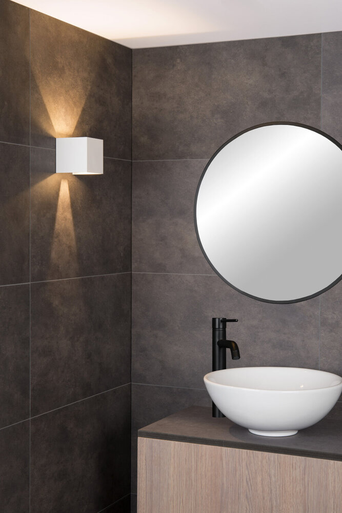 Lucide AXI - Wandspot / Wandlamp Badkamer - LED - 2x3,5W 2700K - IP54 - Verstelbare stralingshoek - Wit Lucide AXI - Wandspot / Wandlamp Badkamer - LED - 2x3,5W 2700K - IP54 - Verstelbare stralingshoek - Wit