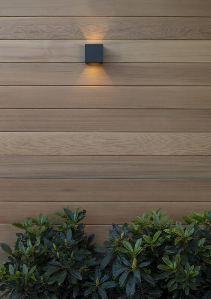 Lucide AXI - Wandspot / Wandlamp Badkamer - LED - 2x7W 2700K - IP54 - Verstelbare stralingshoek - Zwart Lucide AXI - Wandspot / Wandlamp Badkamer - LED - 2x7W 2700K - IP54 - Verstelbare stralingshoek - Zwart