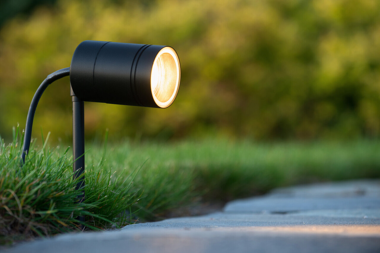 Lucide ARNE-LED - Tuinspot - Ø 6,3 cm - LED - GU10 (MR16) - 1x5W 2700K - IP44 - Zwart