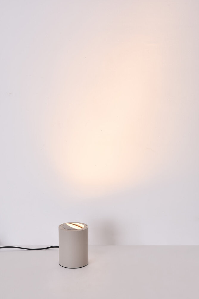 Ylumen Tafellamp Fury rond Ø 8 cm beige Ylumen Tafellamp Fury rond Ø 8 cm beige