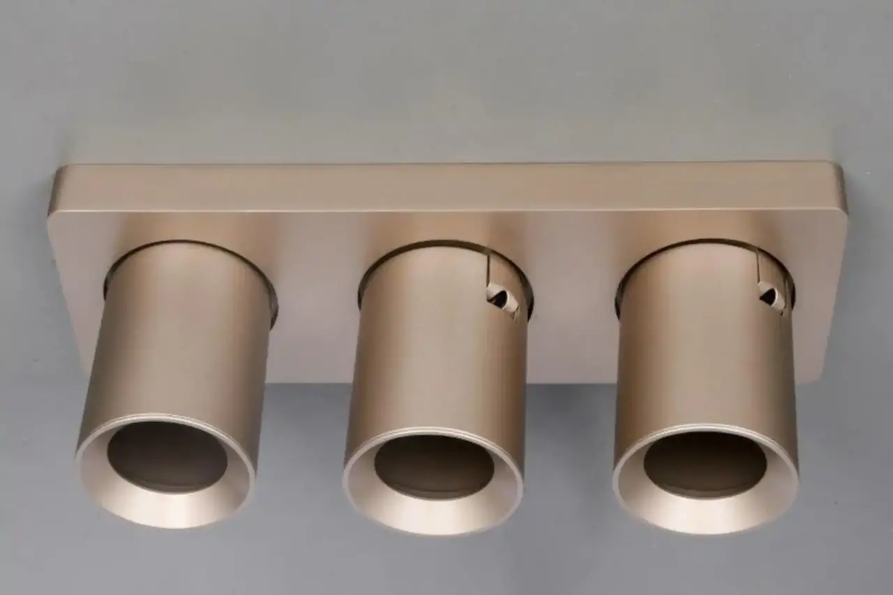 Artdelight Spot Megano 3 lichts balk champagne Artdelight Spot Megano 3 lichts balk champagne