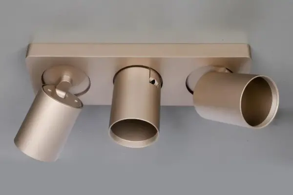 Artdelight Spot Megano 3 lichts balk champagne Artdelight Spot Megano 3 lichts balk champagne