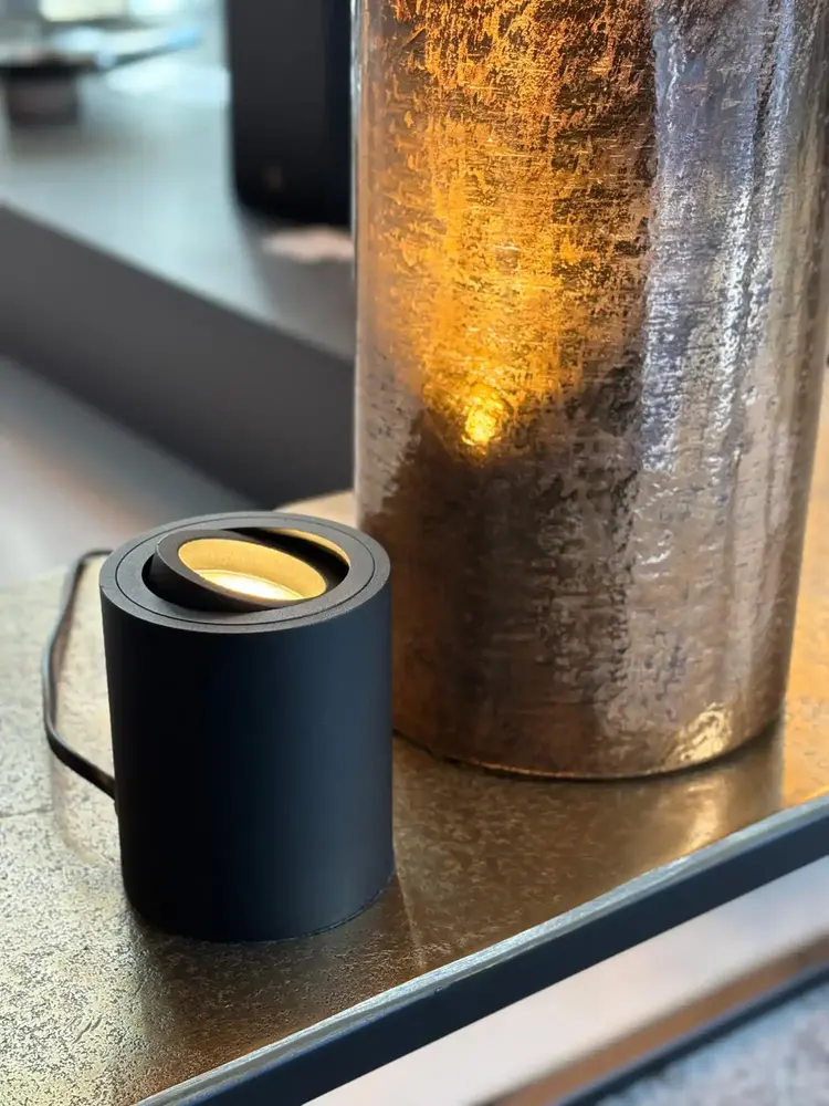 Ylumen Tafellamp Fury rond Ø 8 cm zwart Ylumen Tafellamp Fury rond Ø 8 cm zwart