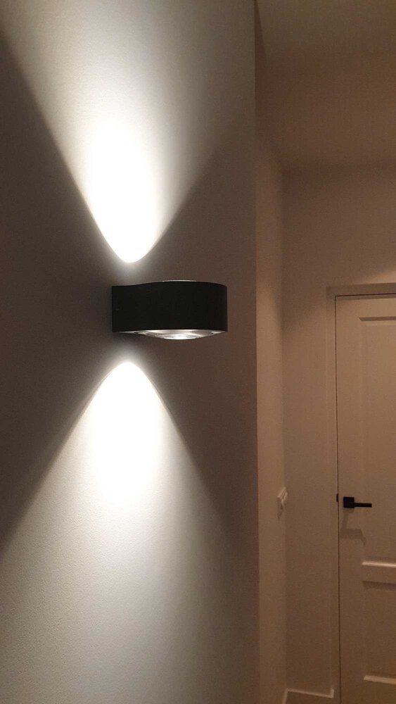 Artdelight Wandlamp Hudson Ø 11 cm zwart