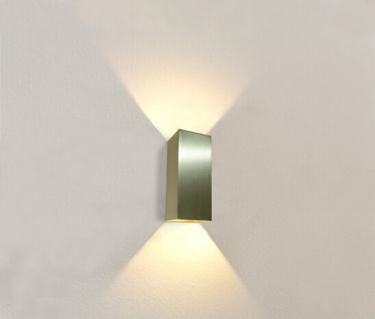 Artdelight Wandlamp Dante XL 2 lichts 24 x 10 cm mat goud Artdelight Wandlamp Dante XL 2 lichts 24 x 10 cm mat goud