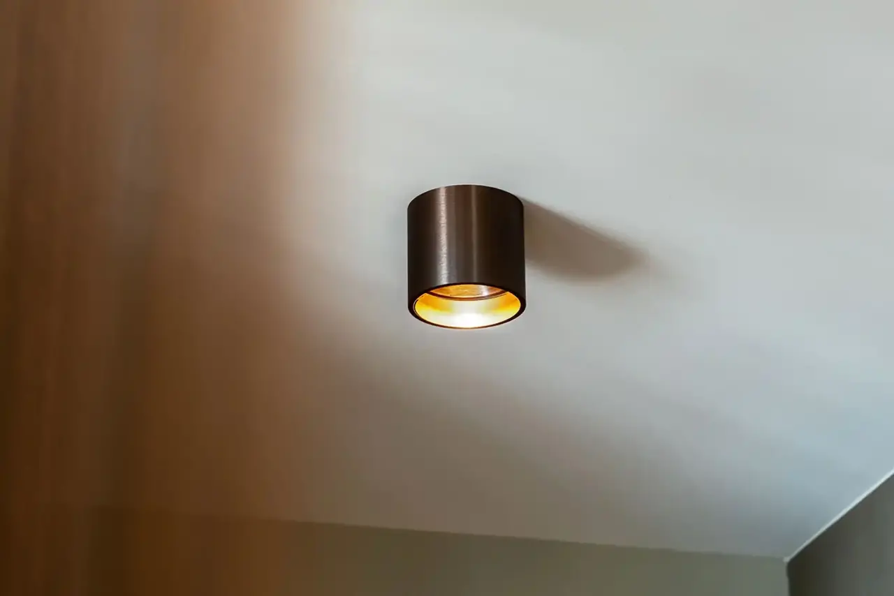 Artdelight Plafondlamp Orleans  Ø 11 cm H 10 cm koper brons Artdelight Plafondlamp Orleans  Ø 11 cm H 10 cm koper brons