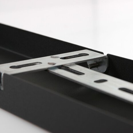 Ylumen Plafondplaat 140 x 9 cm zonder gaten zwart