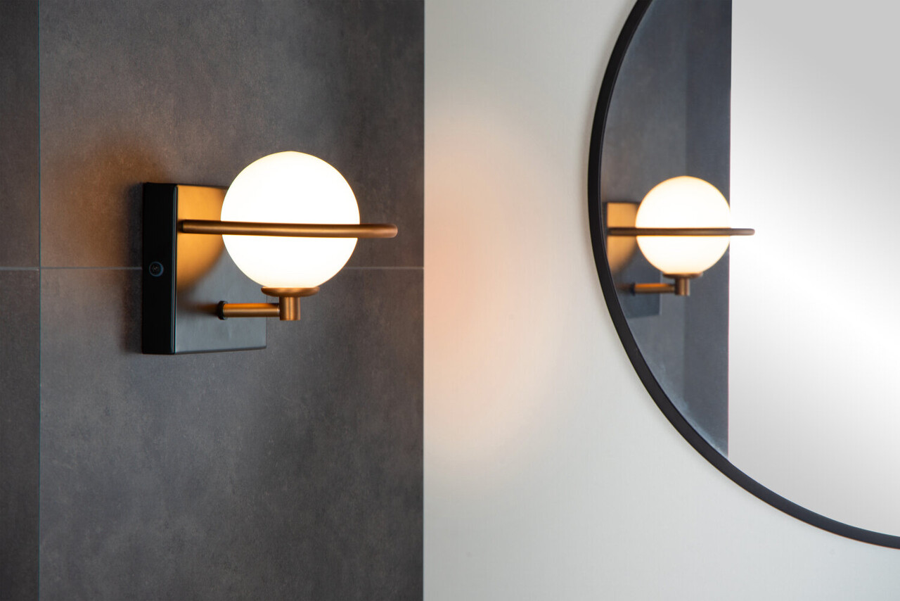 Lucide ISOBEL - Wandlamp Badkamer - 1xG9 - IP44 - Zwart Lucide ISOBEL - Wandlamp Badkamer - 1xG9 - IP44 - Zwart