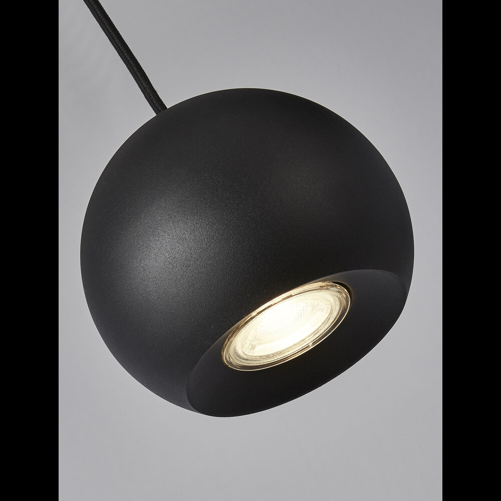 Searchlight Hanglamp Eindhoven 4 lichts L 125 cm zwart Searchlight Hanglamp Eindhoven 4 lichts L 125 cm zwart