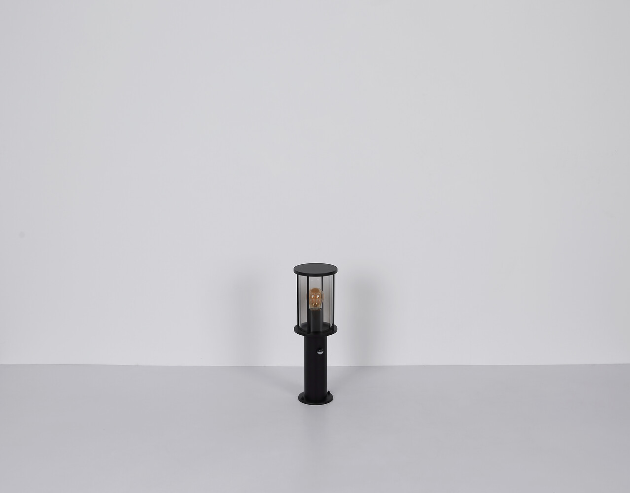 Globo Buitenlamp Gracey H 45 cm sensor zwart Globo Buitenlamp Gracey H 45 cm sensor zwart