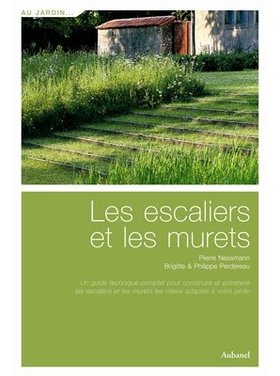 Aubanel Les escaliers et les murets