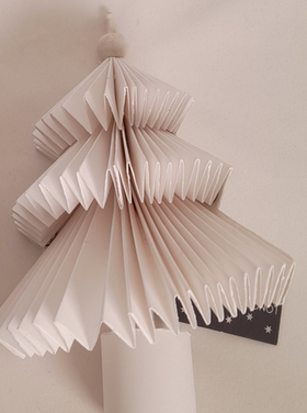 Joker Sapin en papier blanc à poser