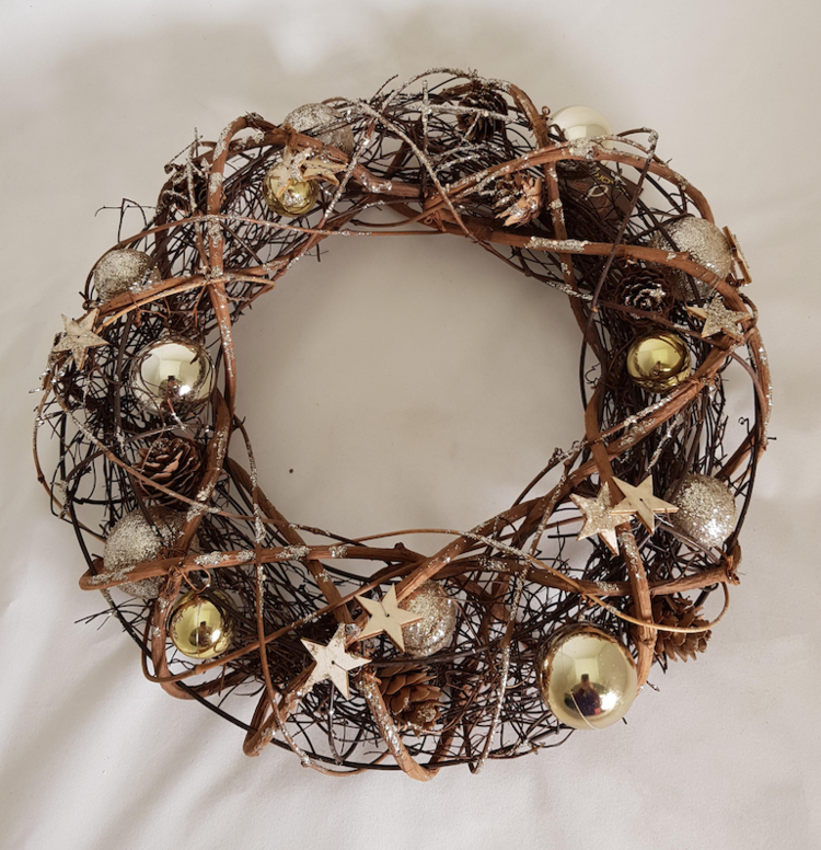 Dekoratief Couronne naturelle avec boules et étoiles