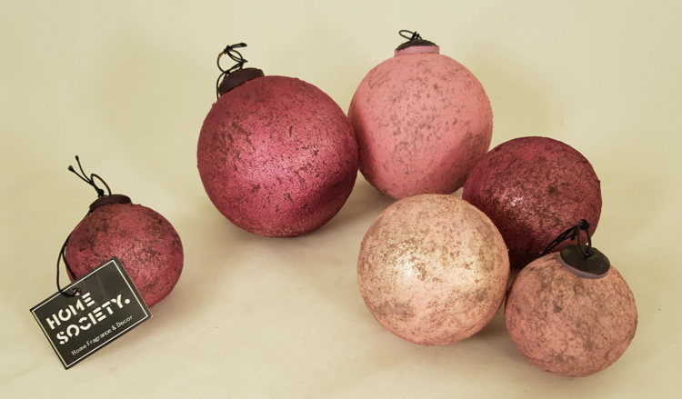 Home Society Boule de Noël rose soutenu M