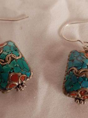 Boucles d'oreilles de cérémonie du Tibet