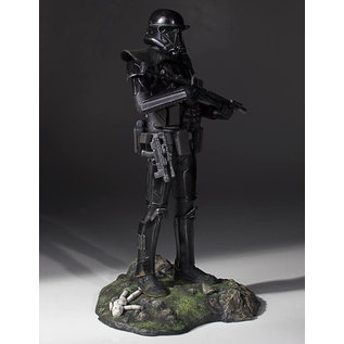 Gentle Giant Star Wars Rogue One Death Trooper Specialist Collector's Statue