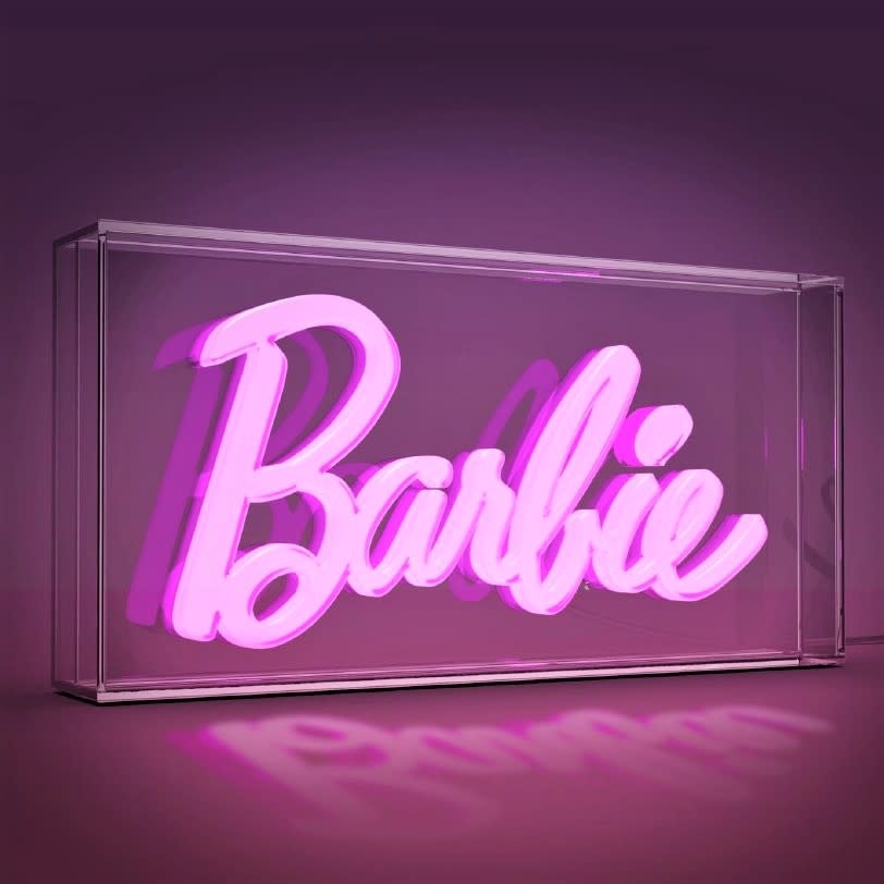 - Light Barbie collectura Logo