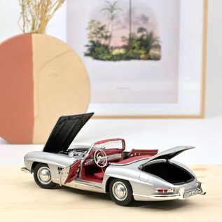 Norev Mercedes-Benz 300 SL Roadster 1957 Silber 1:18