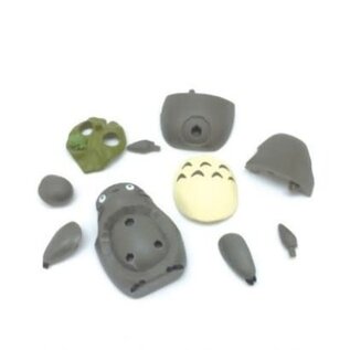 Ensky Studio Ghibli My Neighbor Totoro - Kumukumu Figurine Big Totoro with leaf - 3D puzzel