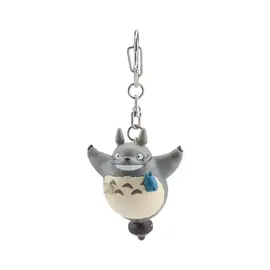 Benelic Studio Ghibli – Mein Nachbar Totoro – Fliegende Totoro Figur mit Schlüsselanhänger