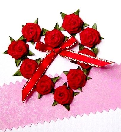 Quilling card red roses heart