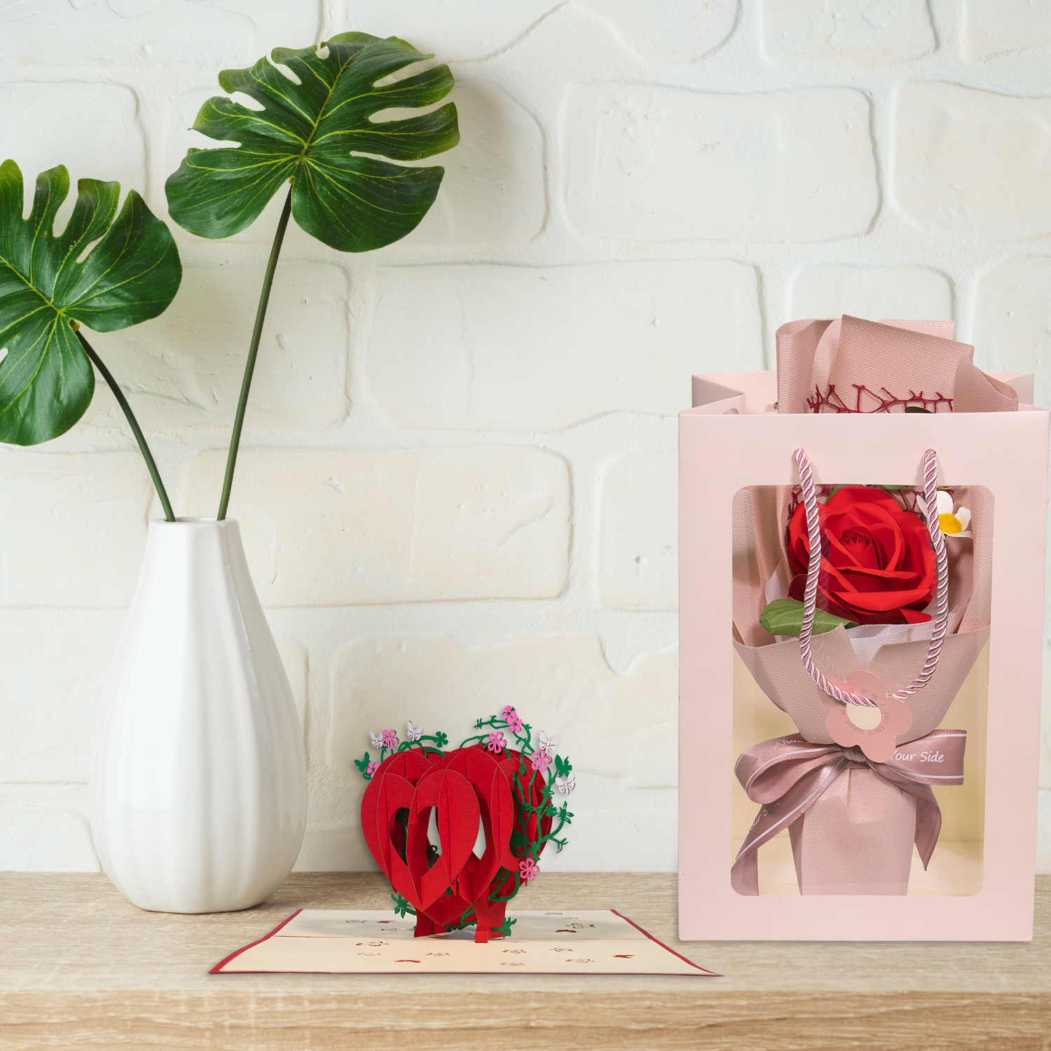 LINPOPUP Valentinstag Geschenk, LINPOPUP Liebes Geschenk Valentinstag oder für Jahrestag und Hochzeitstag – Handgemachte Ewige Rose mit 3D - Pop - Up Karte Herz aus hochwertigem Papier in einer exklusiven Tüte