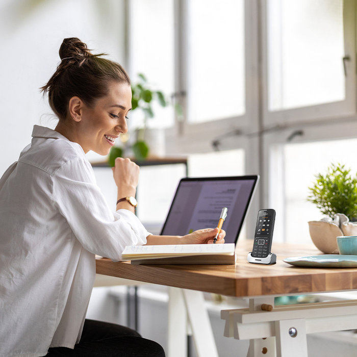 Gigaset Gigaset Premium 300 HX Handset S30852-H2751-R113