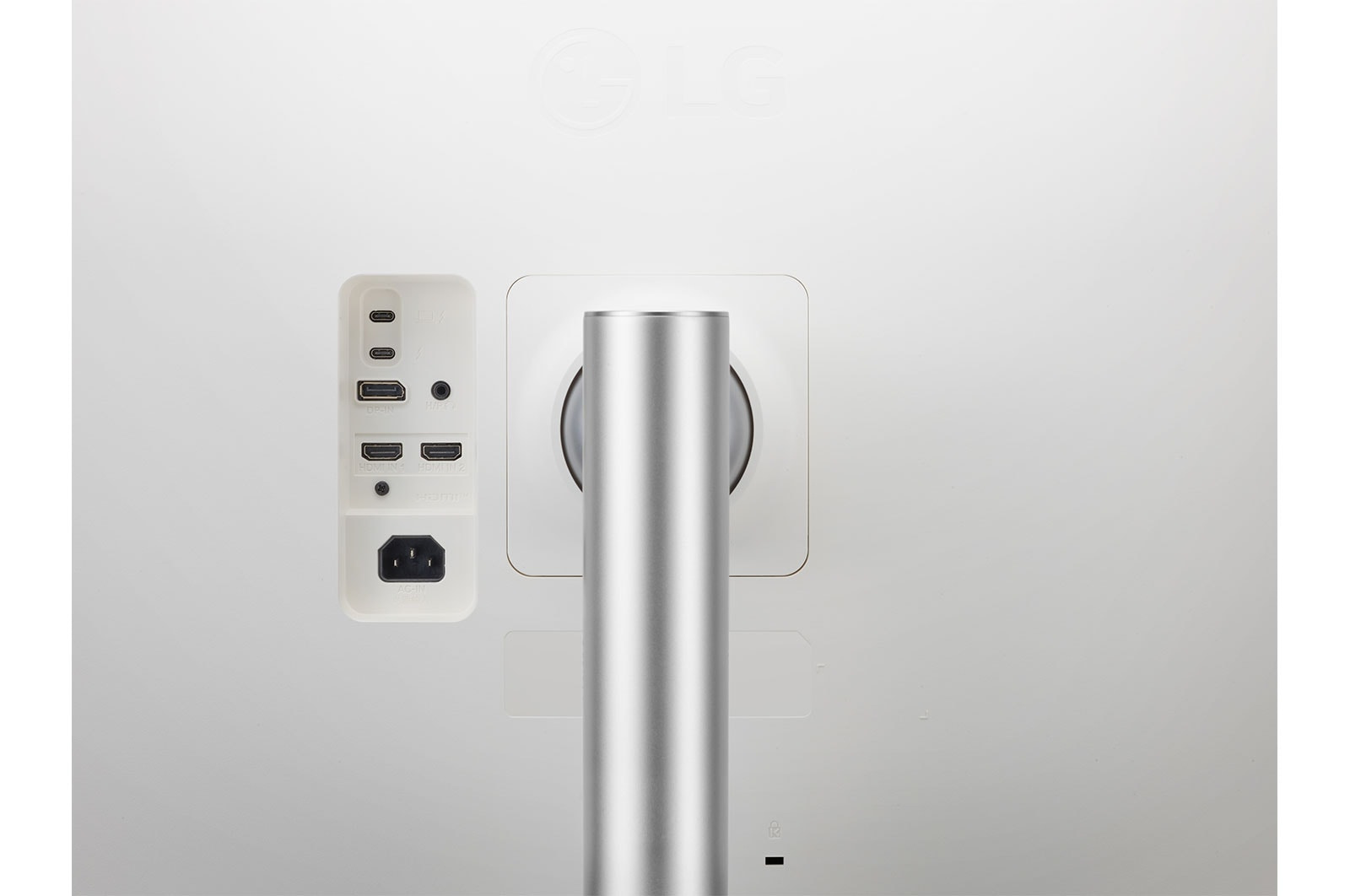 LG Electronics LG 40WP95CP-W 39.7" 5K UltraWide (40WP95CP-W.AEU)