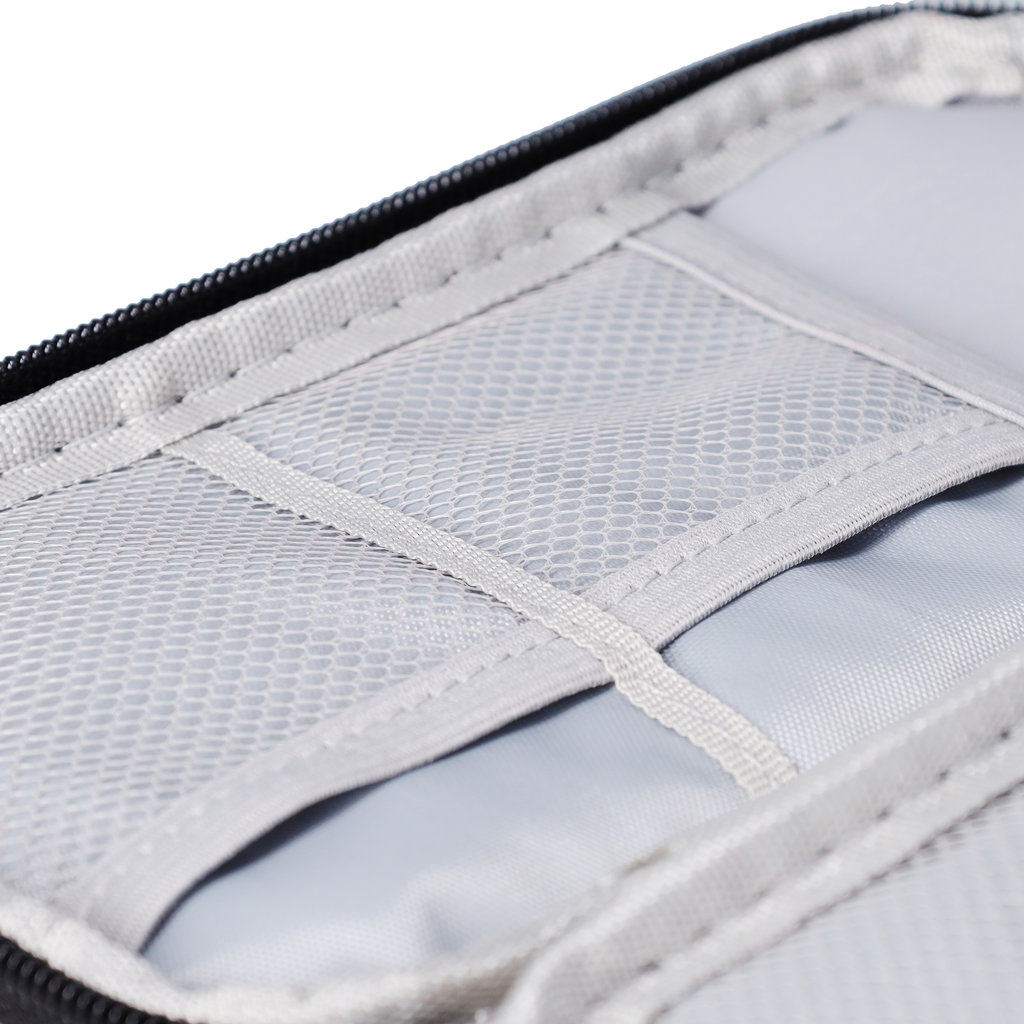 Mobiparts Mobiparts Accessory Organiser - Kabeltasje en Accessoiretas - Zwart