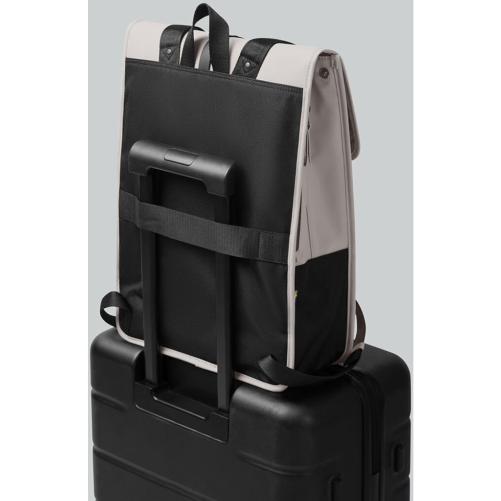 Gaston Luga Gaston Luga Däsh Backpack 16" - Waterdichte Laptop Rugzak 18L - Zwart, foto 4 van 5