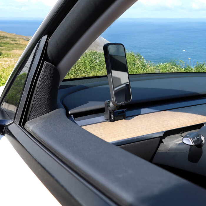 Mobiparts Mobiparts Magnetic Air Vent Holder for Tesla Black