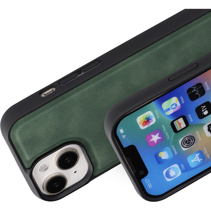 Mobiparts Mobiparts Classic MagSafe Backcover voor iPhone 15 / 14 / 13 - Emerald Green
