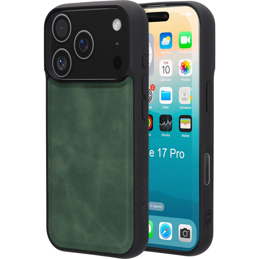 Mobiparts Mobiparts Classic MagSafe Backcover voor iPhone 17 Pro - Emerald Green
