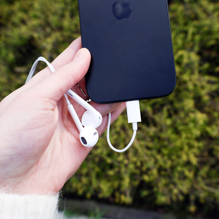 Mobiparts Mobiparts USB-C Wired Earbuds met Microfoon - Wit