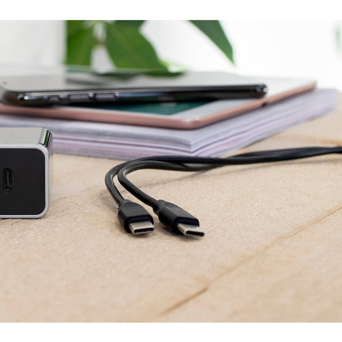 Mobiparts Mobiparts USB-C naar USB-C Kabel - 60W - 3A - 2m - Zwart