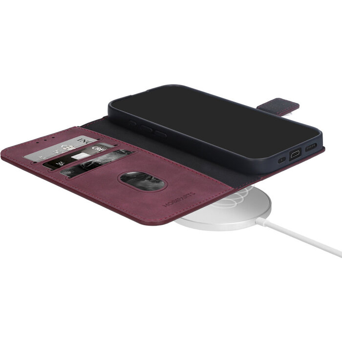 Mobiparts Mobiparts Classic Wallet Case iPhone 16 Pro Max - MagSafe - Velvet Red