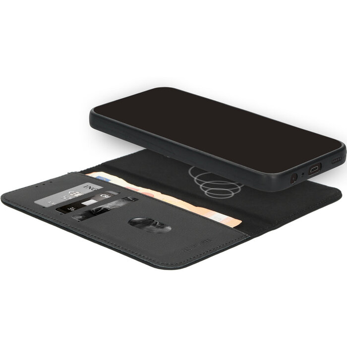 Mobiparts Mobiparts 2-in-1 Lederen Wallet Case voor iPhone 17e / 16e - Zwart