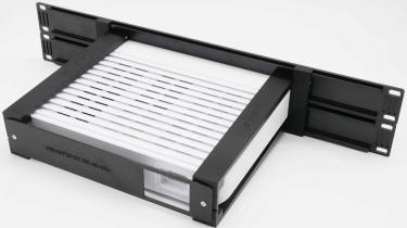 Ubiquiti 19-inch Rackmount Kit voor Ubiquiti USW-Enterprise-8-PoE & USW-Pro-8-PoE