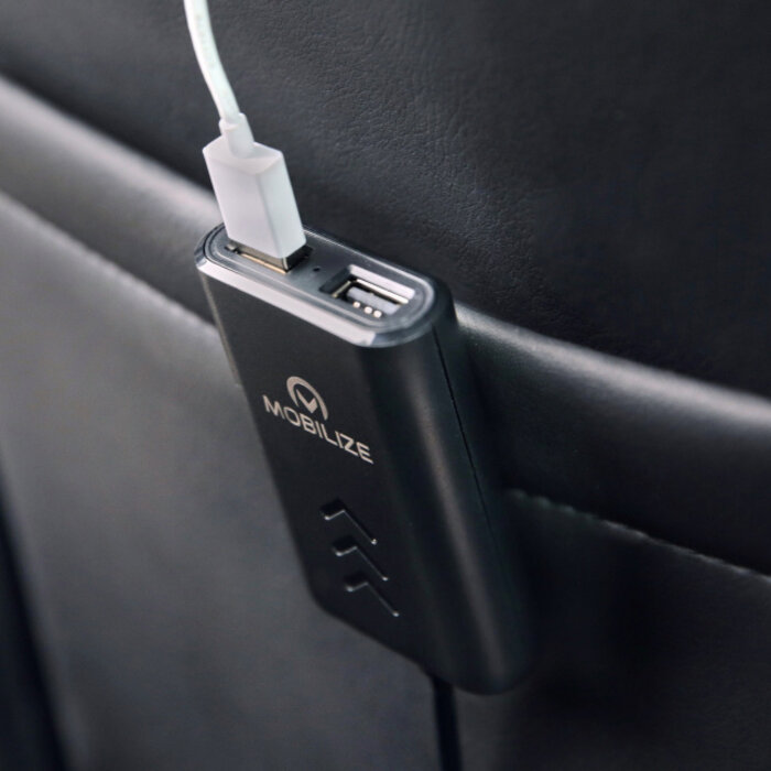 Mobilize Mobilize Car Charger 3x USB Front and Back Seat 42W Black